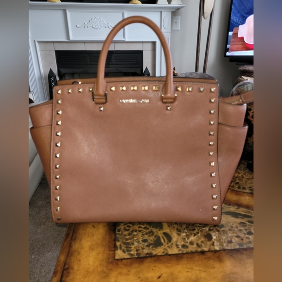 Michael Kors studded tote bag - Picture 14 of 16